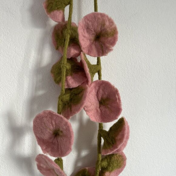 Boiled Wool Felt Flower Garland Set of 2 Pink 3D Flowers Green Strand 77" & 72" - Picture 6 of 7